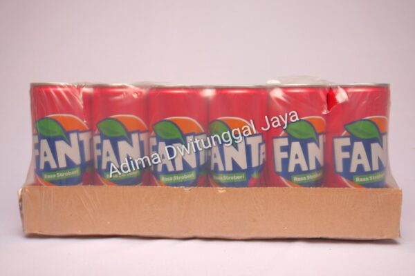 FANTA Strawberry Soda
